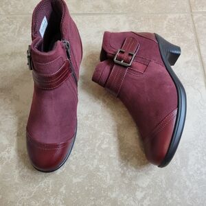 Chic Burgundy Ankle Boots for Women
